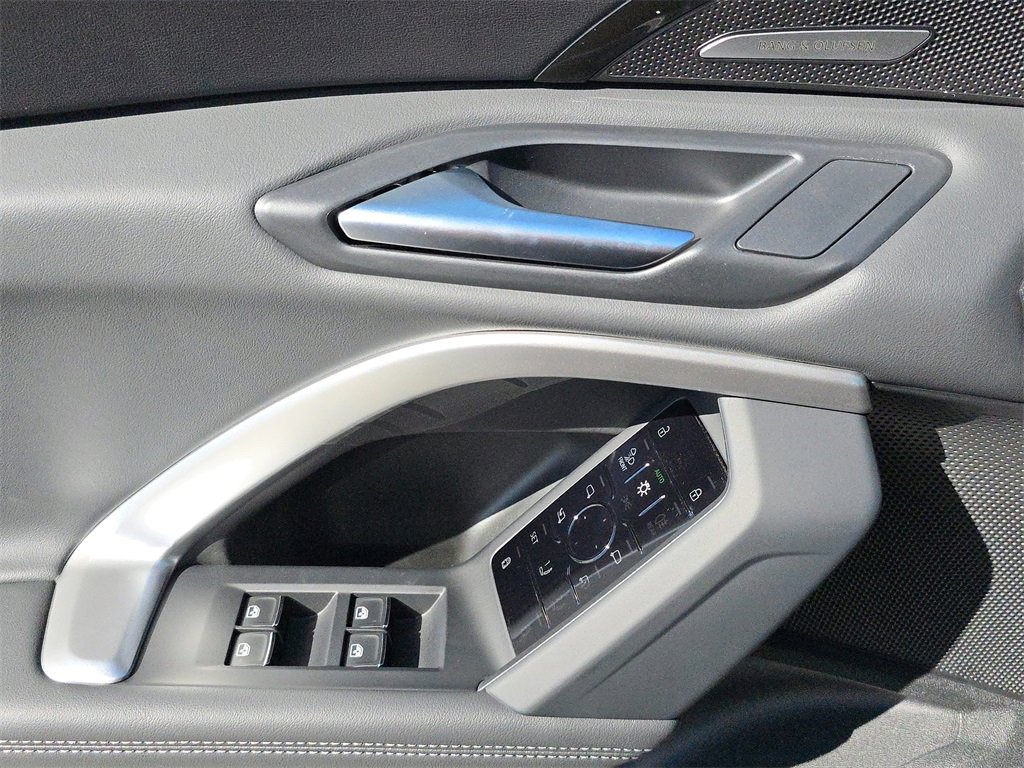 New 2025 Audi Q5 Prestige image 19