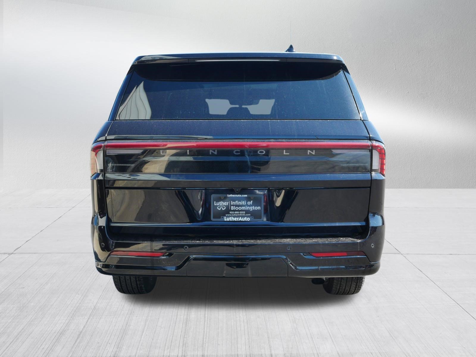 Used 2025 Lincoln Navigator L Black Label image 6