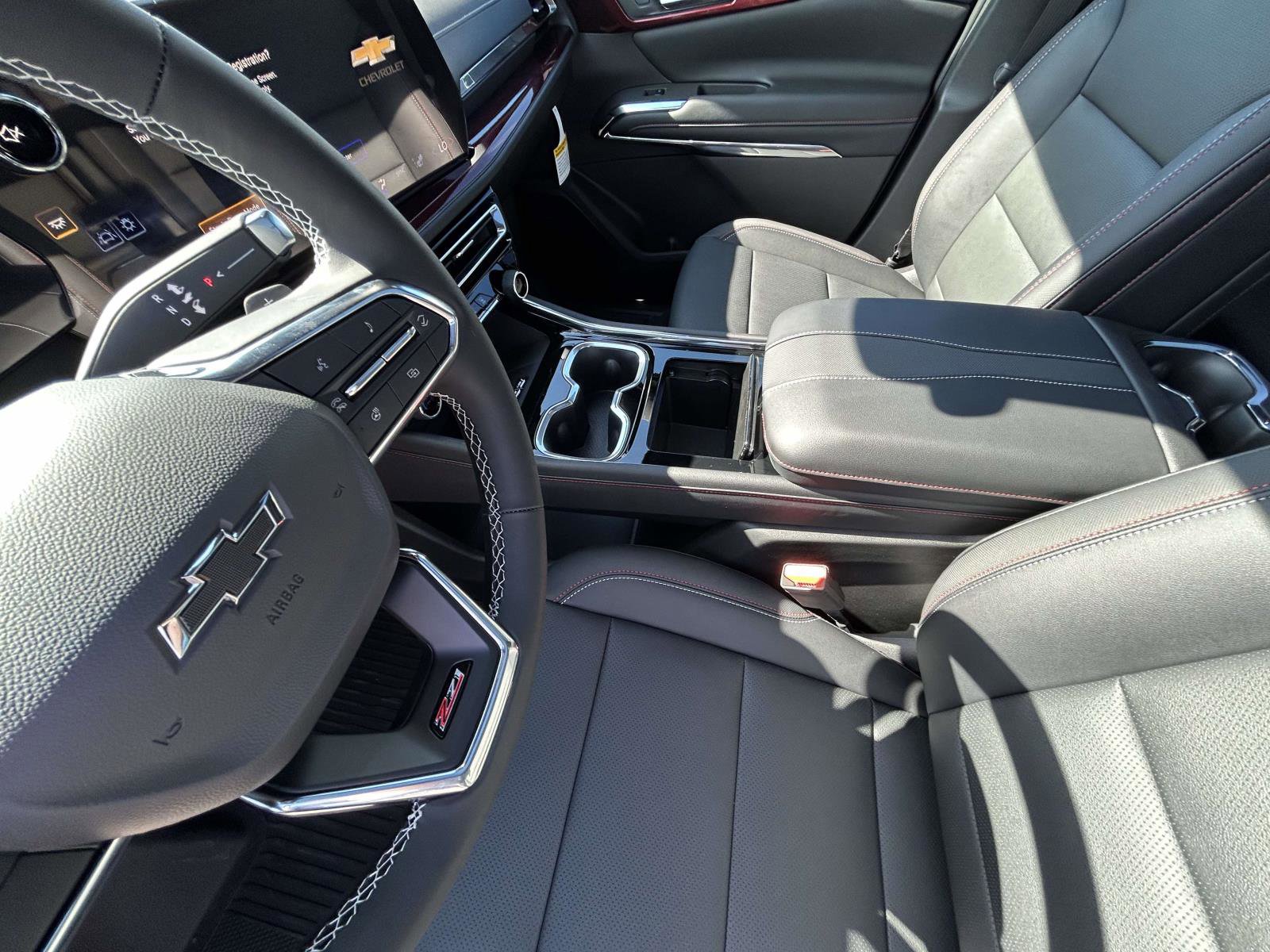 New 2026 Chevrolet Traverse Z71 w/ LPO, Floor Liner Package image 10