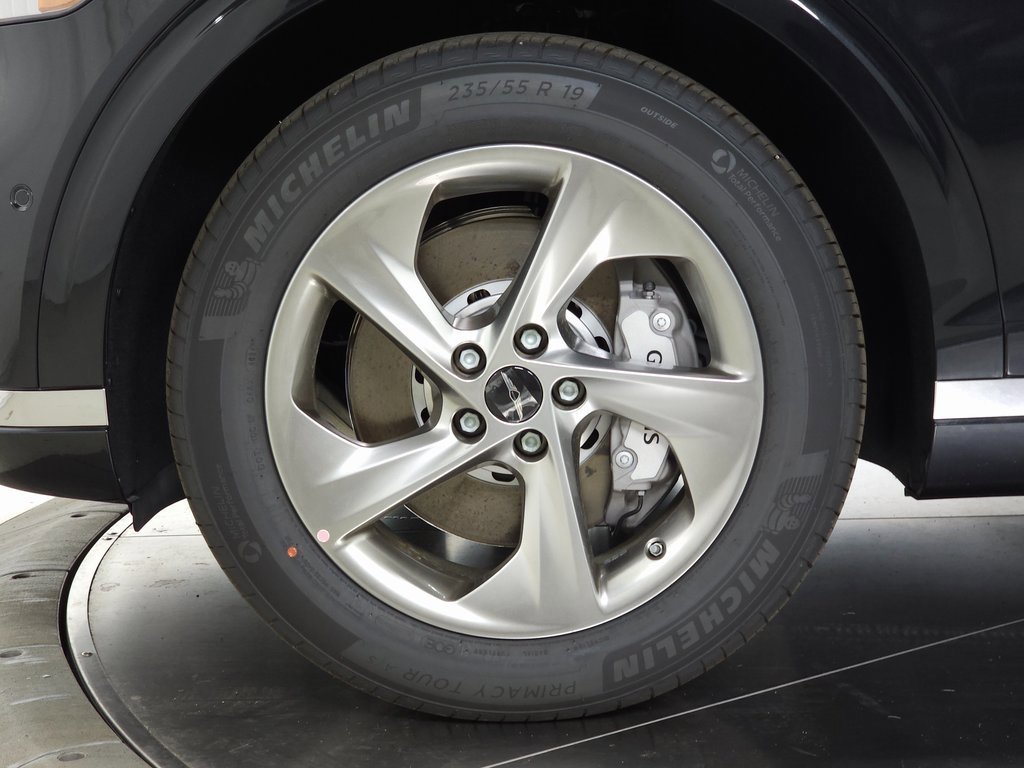 Used 2026 Genesis GV70 2.5T Advanced image 8