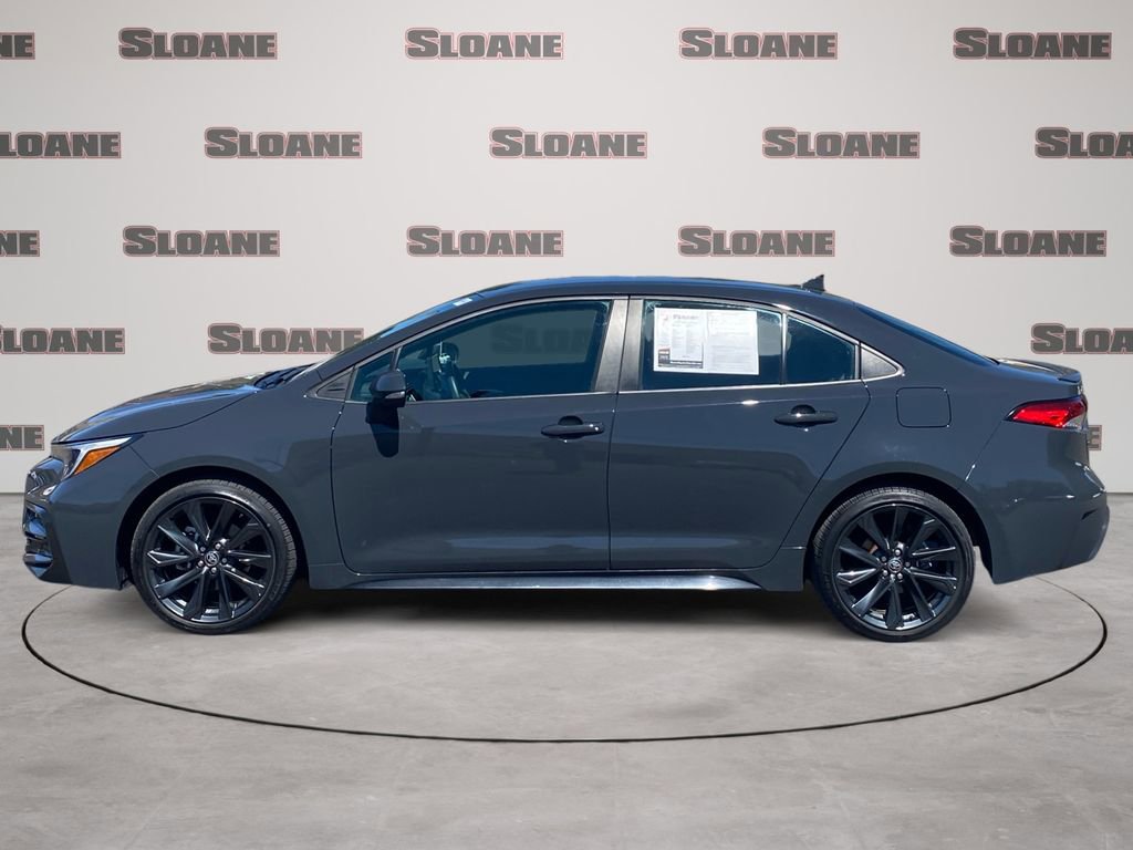 Used 2024 Toyota Corolla SE image 2