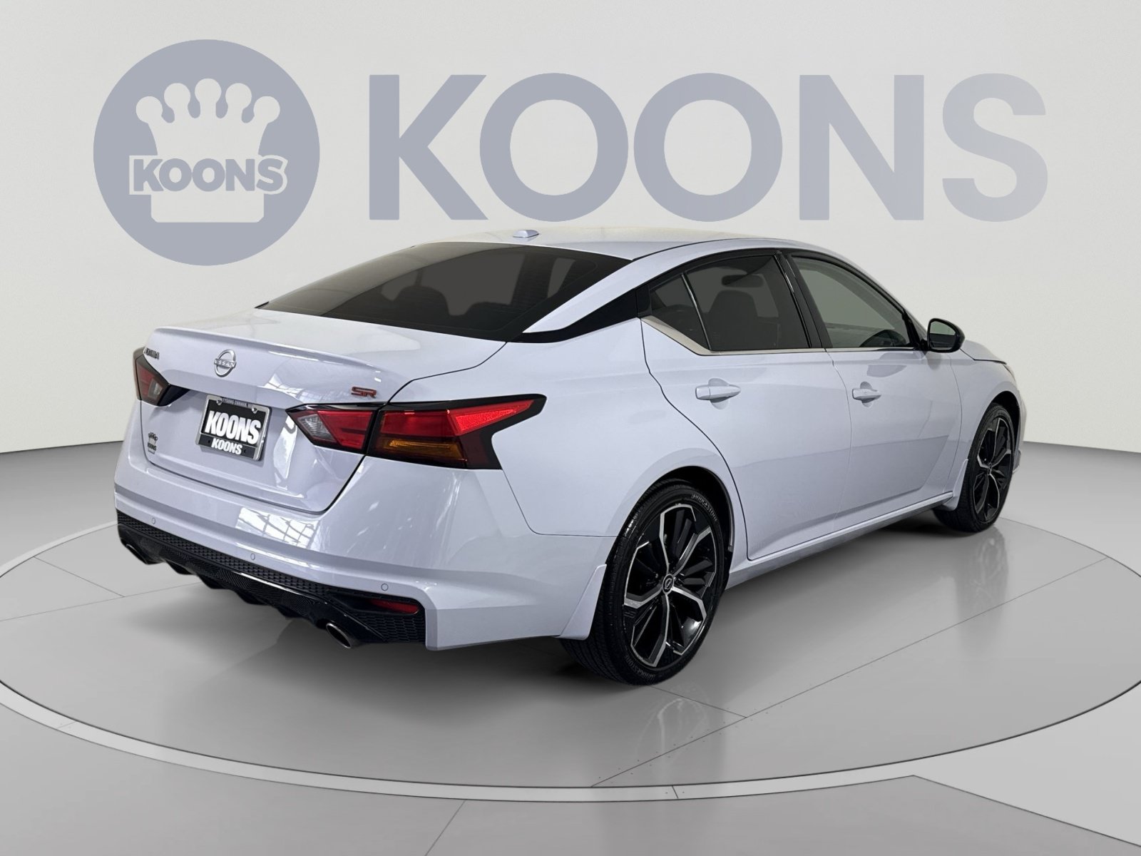 Used 2025 Nissan Altima 2.5 SR FWD image 7