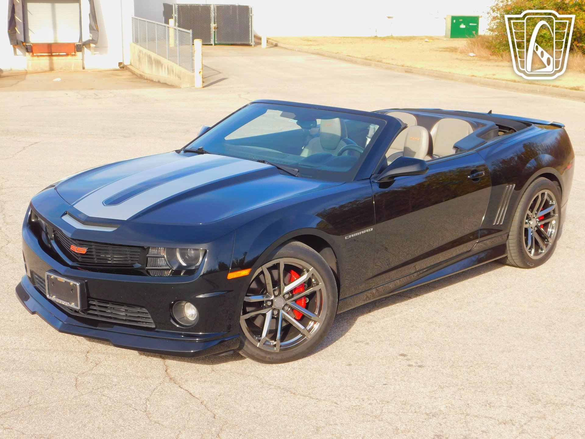 Used 2011 Chevrolet Camaro SS RWD image 9