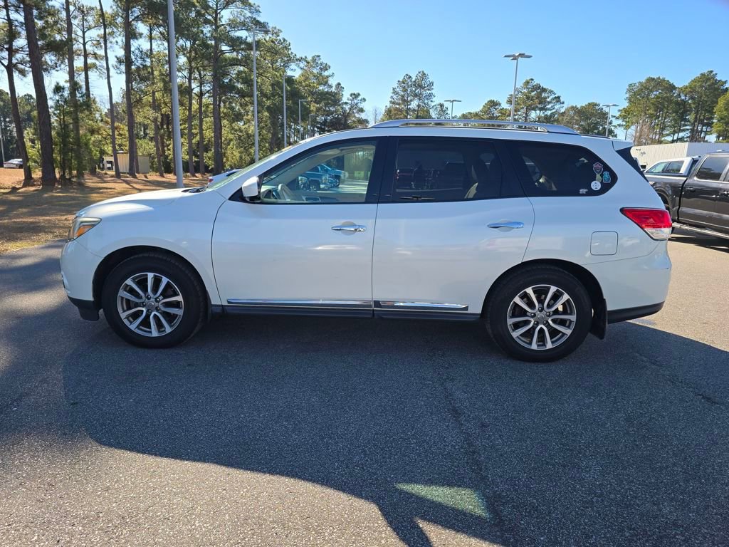 Used 2015 Nissan Pathfinder SL w/ SL Premium Package image 6