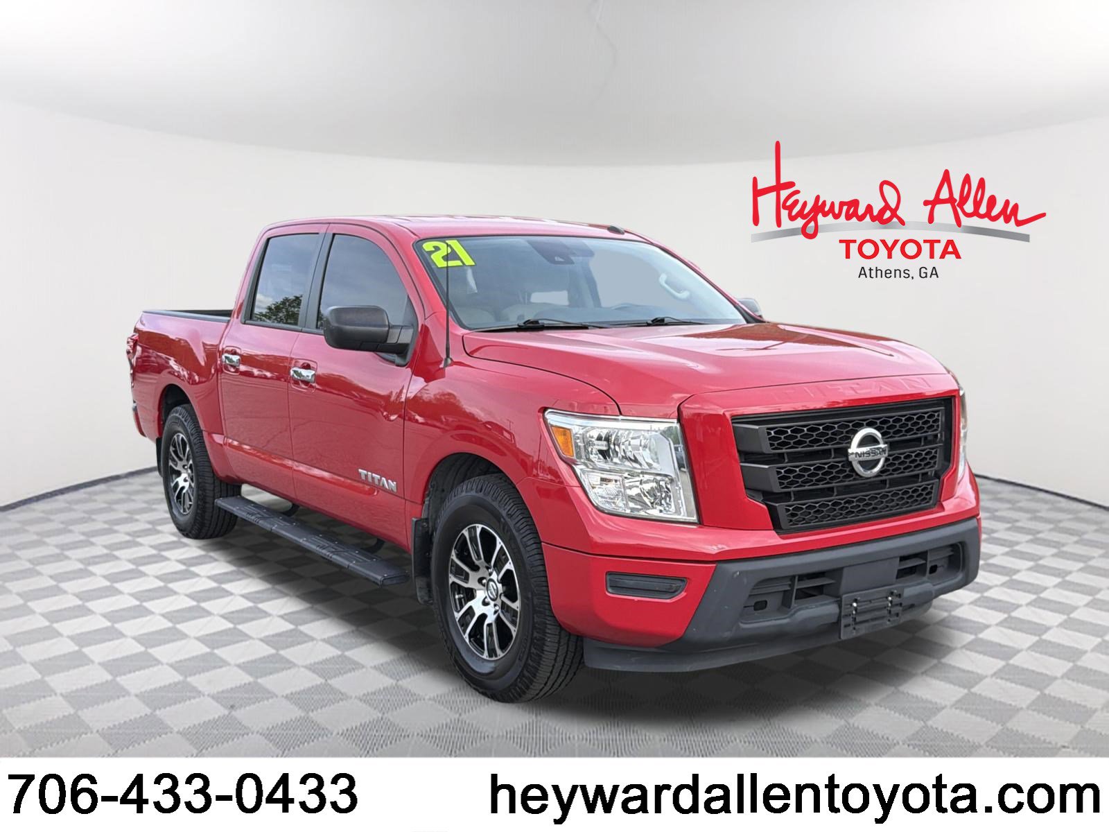 Used 2021 Nissan Titan SV w/ Accessory Utility Package RWD image 1