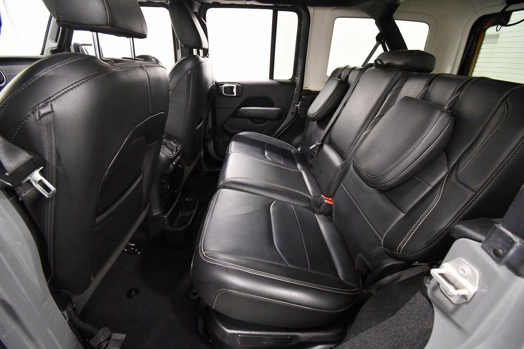 Used 2023 Jeep Wrangler Unlimited Sahara image 14