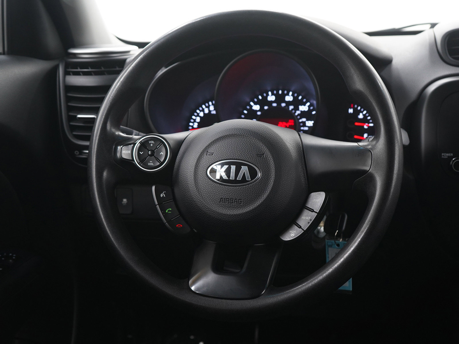 Used 2015 Kia Soul FWD image 15