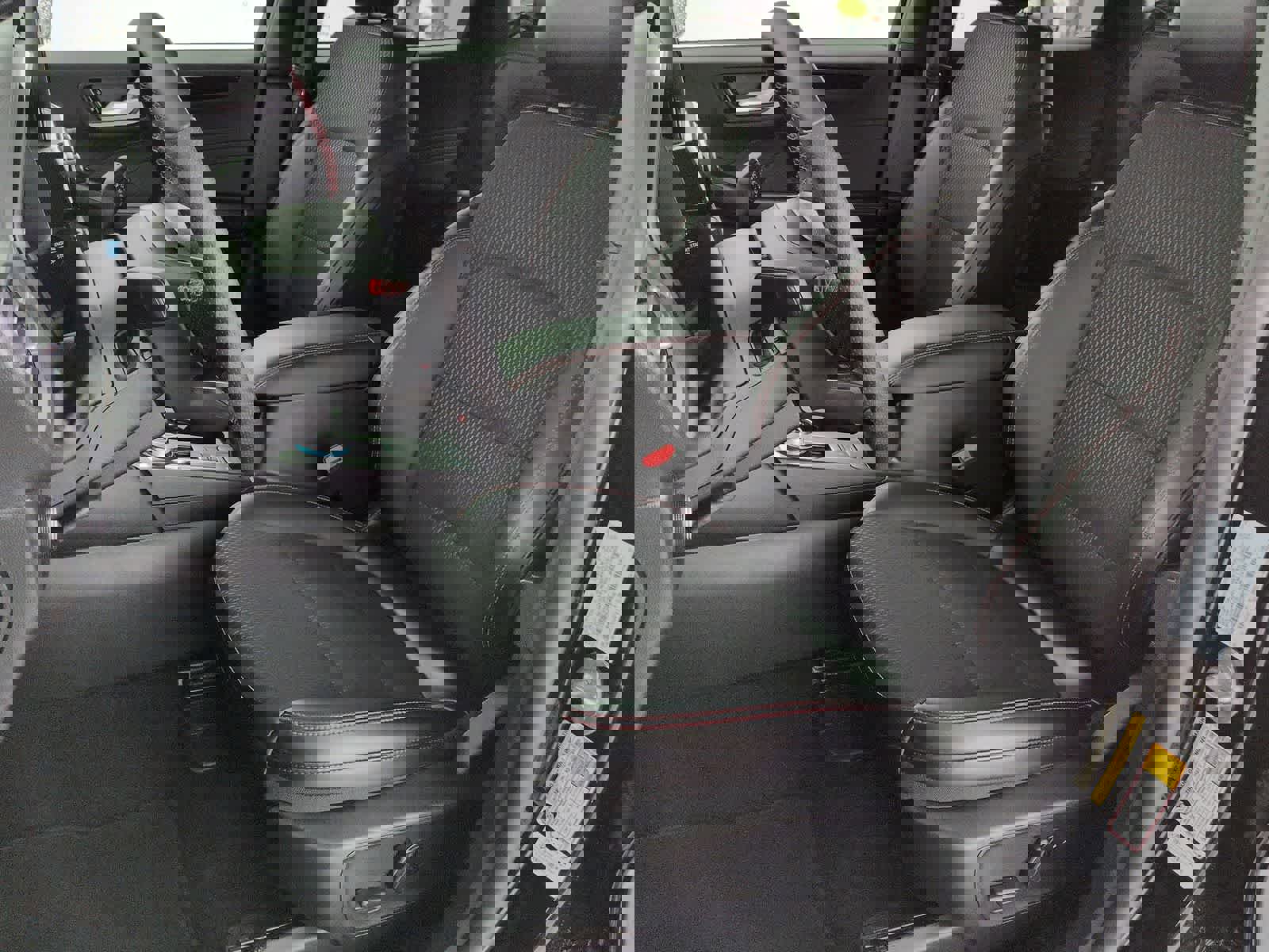 Used 2025 Ford Escape ST-Line image 15