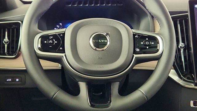 New 2026 Volvo XC90 T8 Plus w/ Protection Package Premier AWD/4WD image 25