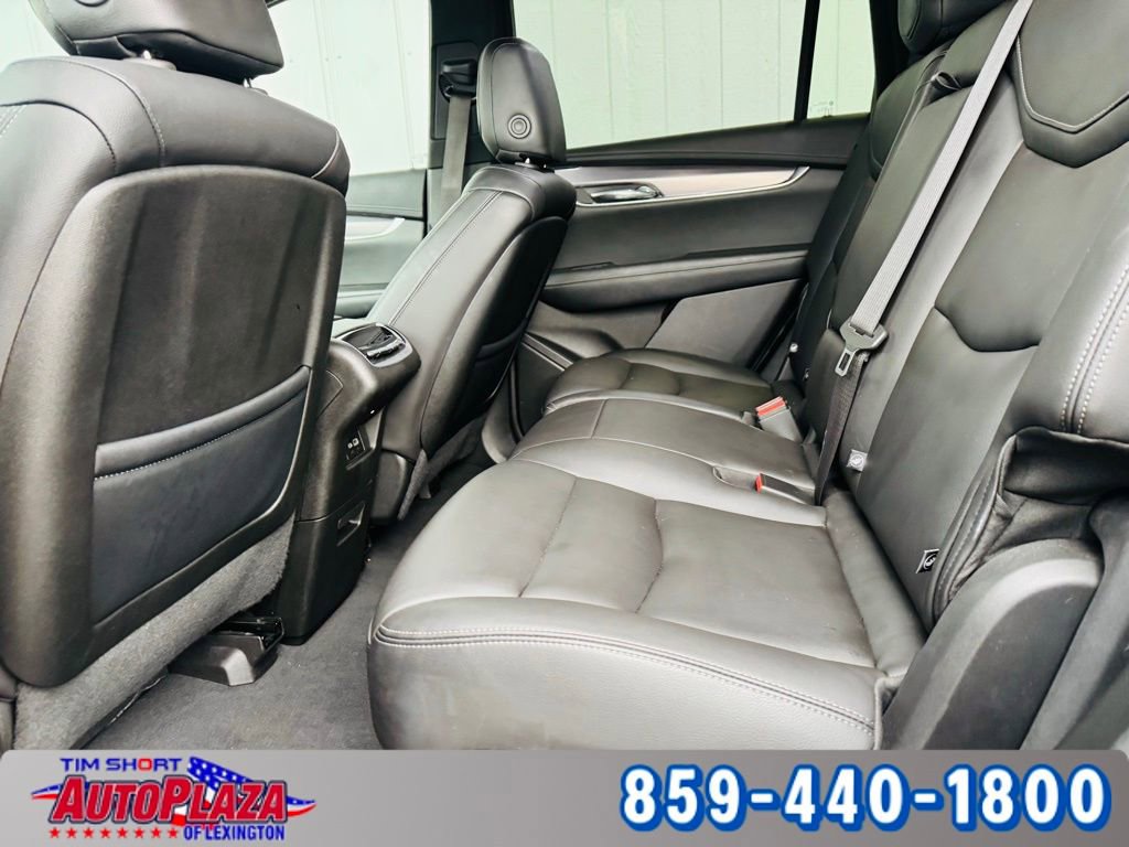 Used 2023 Cadillac XT6 Luxury image 20