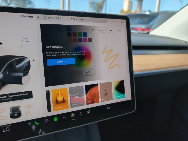 Used 2025 Tesla Model Y Long Range image 17