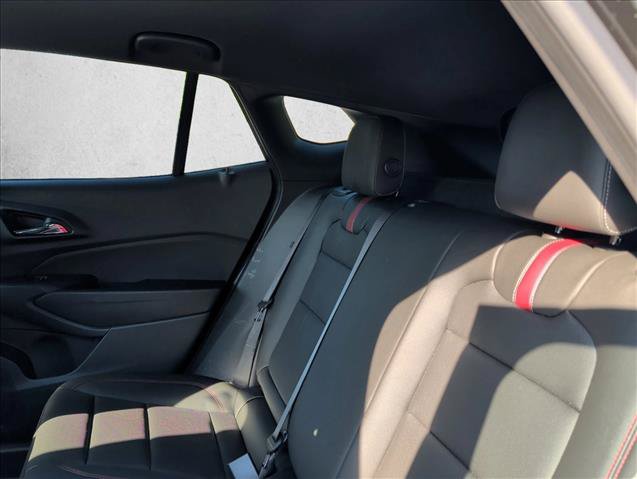 Used 2025 Chevrolet Trax RS w/ Driver Confidence Package FWD image 21