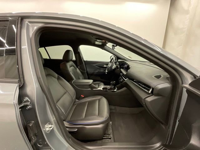 Used 2025 Buick Envista Sport Touring FWD image 23