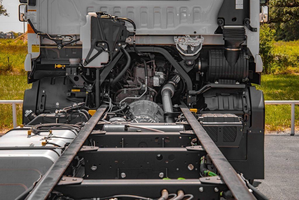 New 2024 Chevrolet Low Cab Forward 6500XD image 8