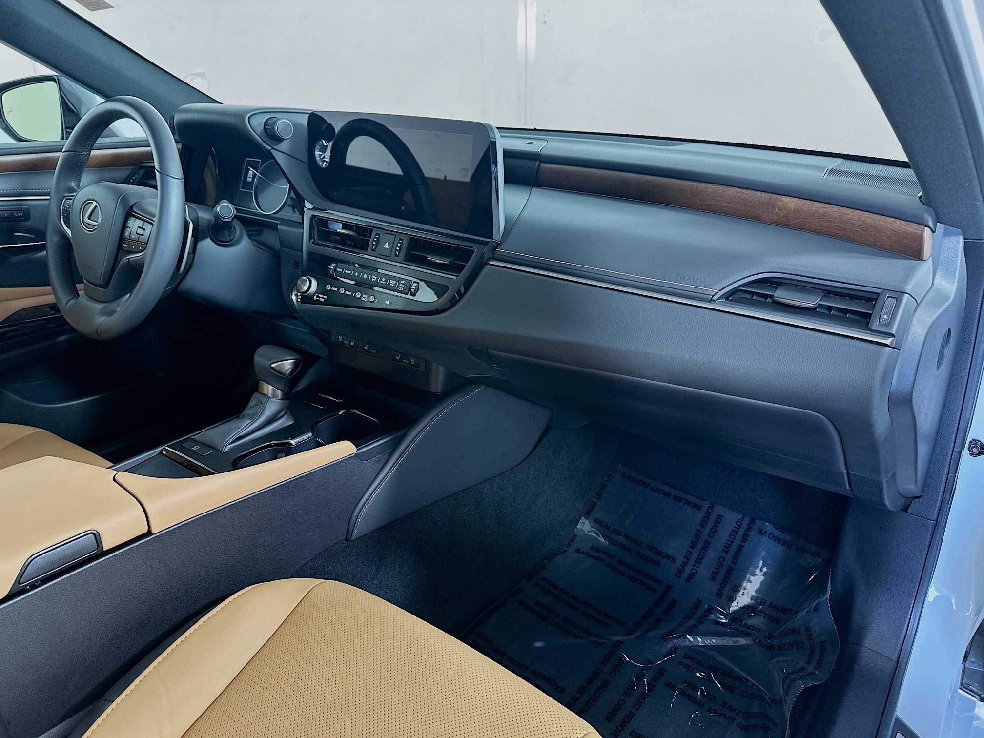 Certified 2025 Lexus ES 350 w/ Accessory Package (Z2) image 27