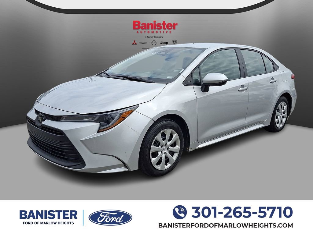 Used 2024 Toyota Corolla LE FWD image 1