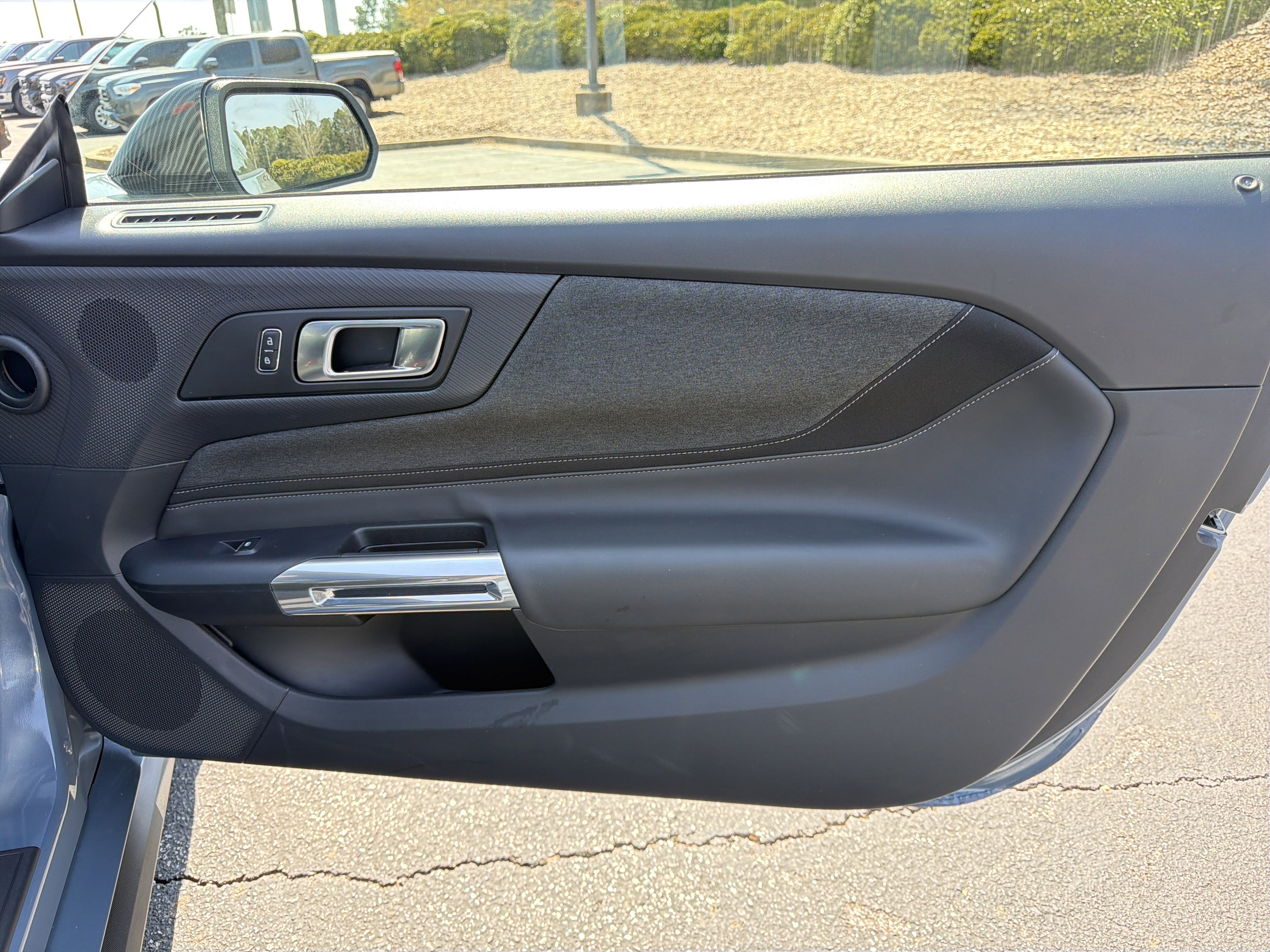 Used 2025 Ford Mustang Coupe image 14