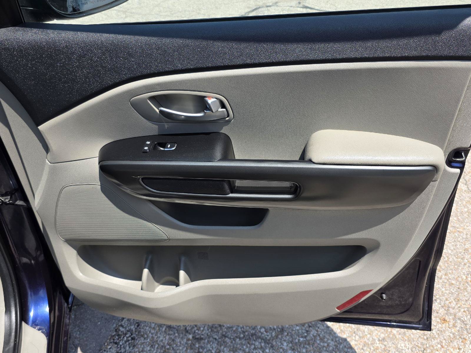 Used 2019 Kia Sedona LX FWD image 27