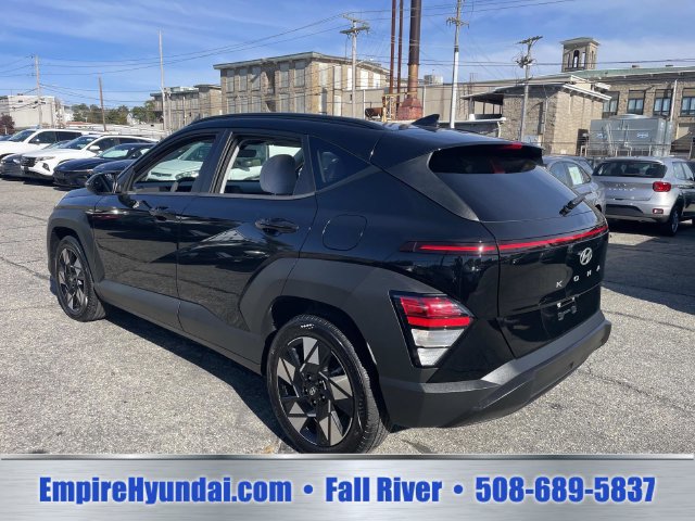 Used 2024 Hyundai Kona SEL w/ Convenience Package FWD image 7