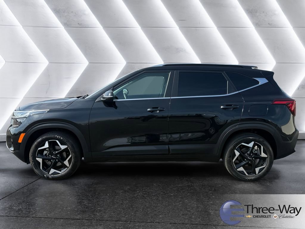 Used 2025 Kia Seltos EX w/ EX Sunroof Package image 2