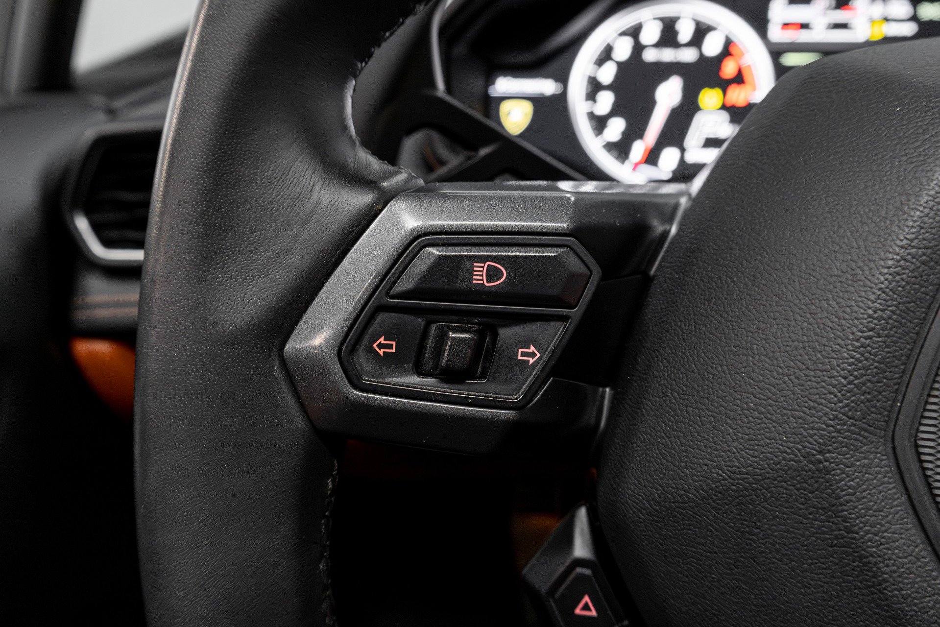 Used 2019 Lamborghini Huracan LP 580-2 image 51