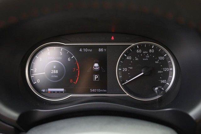 Used 2018 Nissan Kicks SR FWD image 10