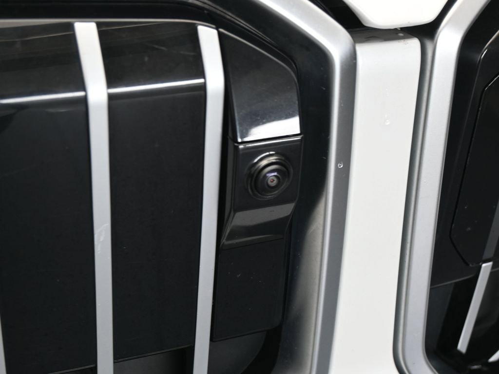 Used 2025 BMW X3 xDrive30i AWD/4WD image 52
