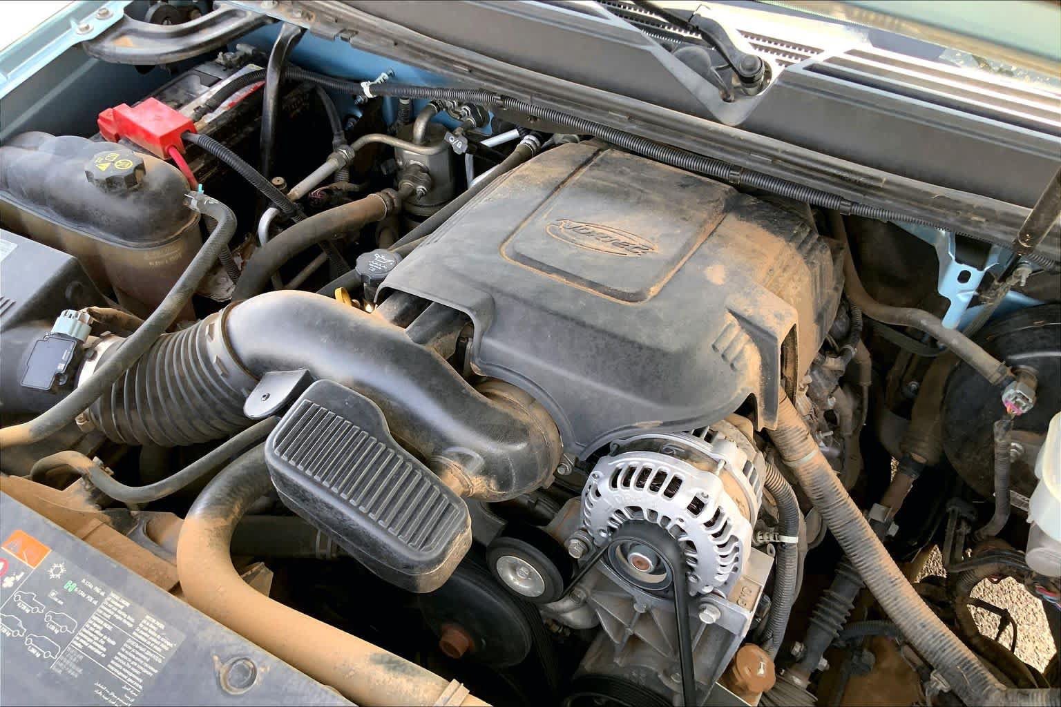 Used 2011 Chevrolet Suburban LTZ AWD/4WD image 34