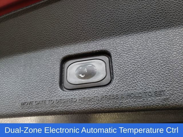 Used 2017 Ford Explorer XLT w/ Equipment Group 202A image 9