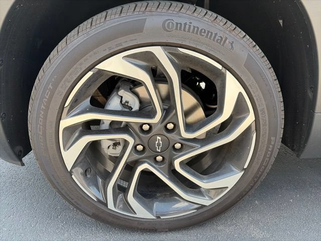 Used 2024 Chevrolet TrailBlazer RS w/ Convenience Package AWD/4WD image 2