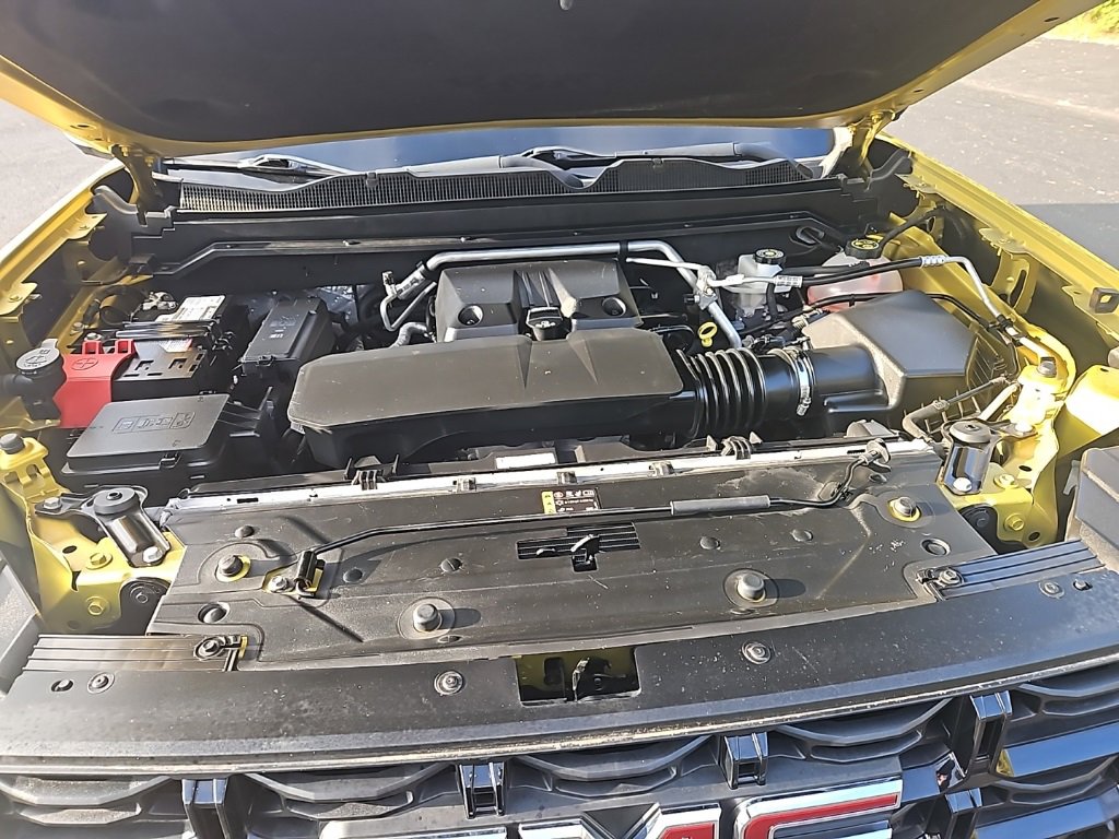 Certified 2023 GMC Canyon Elevation w/ Elevation Premium Package image 2