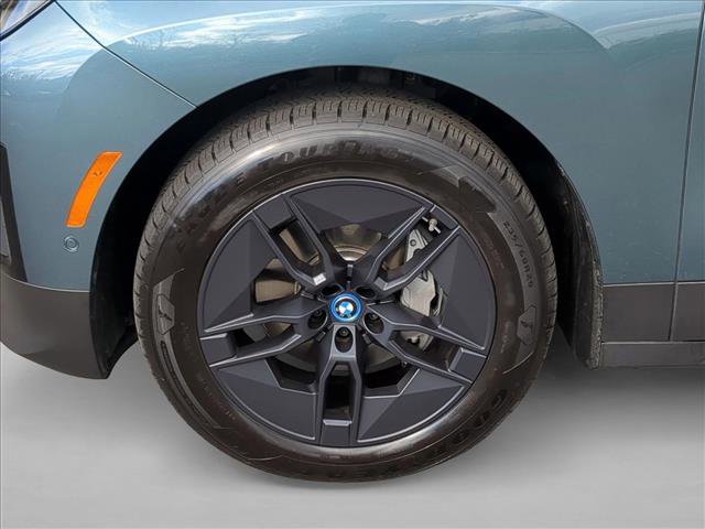 Certified 2023 BMW iX xDrive50 image 29