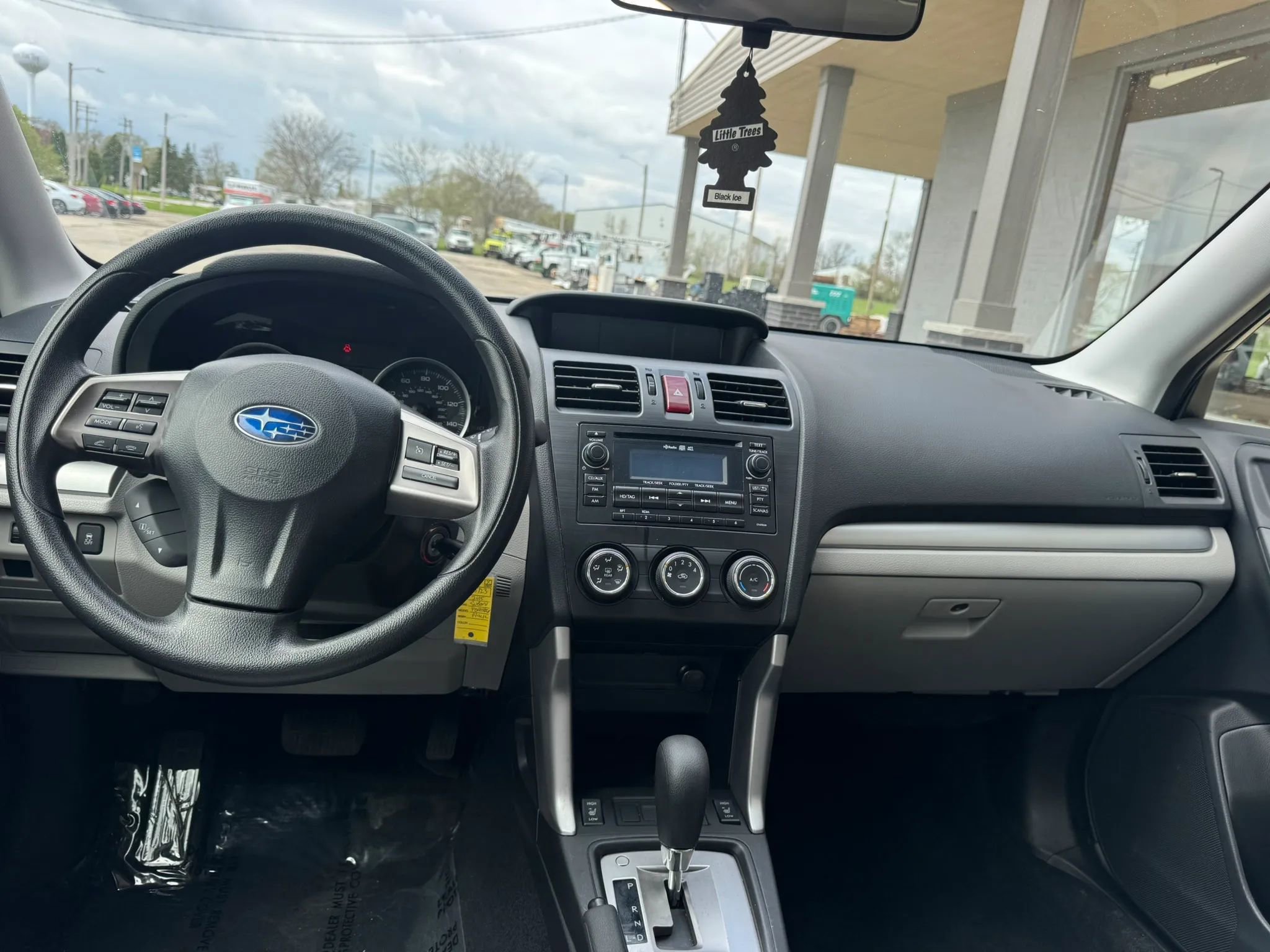 Used 2015 Subaru Forester 2.5i Premium w/ Protection Package #1 AWD/4WD image 11