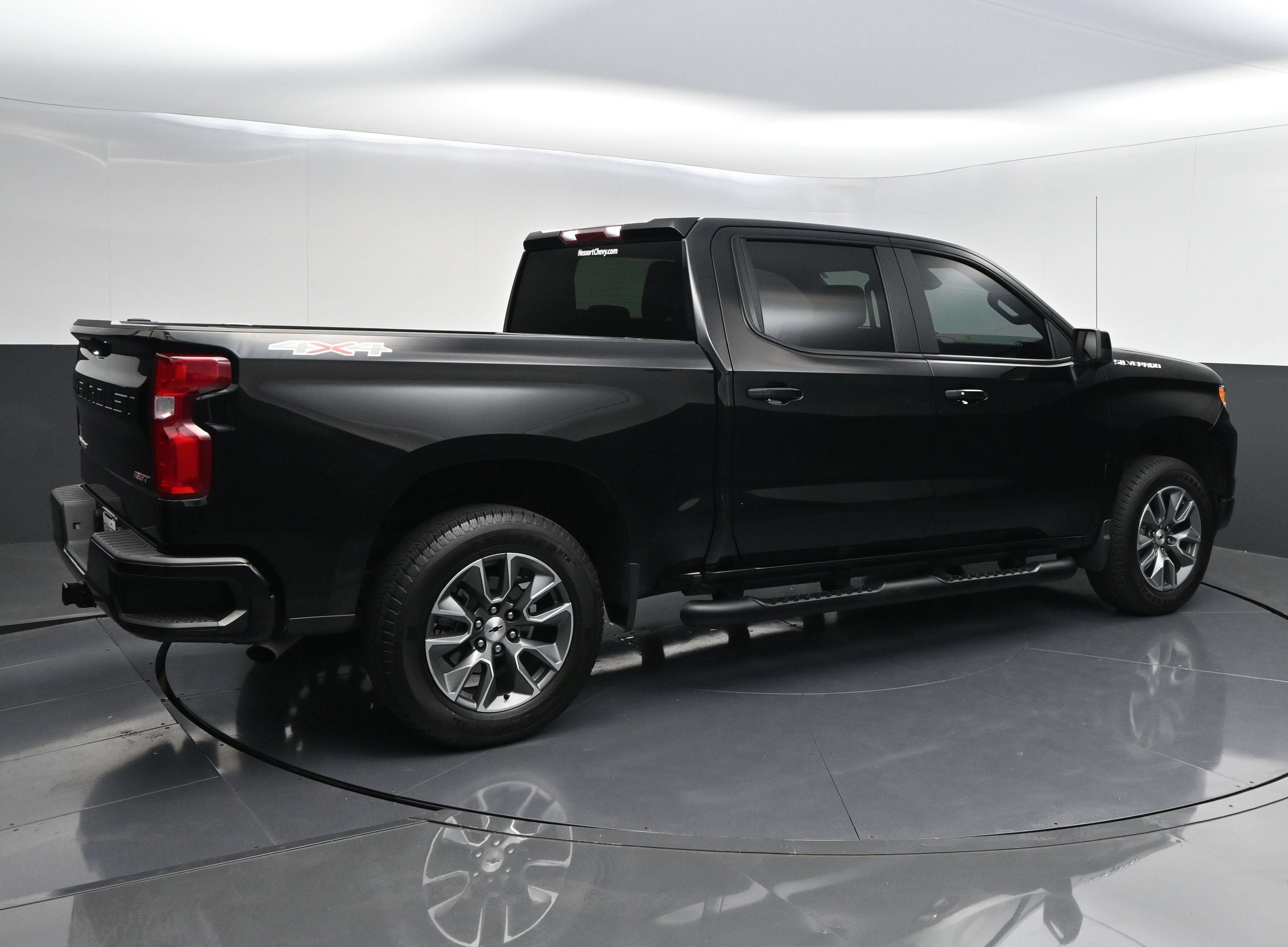 Certified 2025 Chevrolet Silverado 1500 RST w/ LPO, Liner Protection Package AWD/4WD image 7