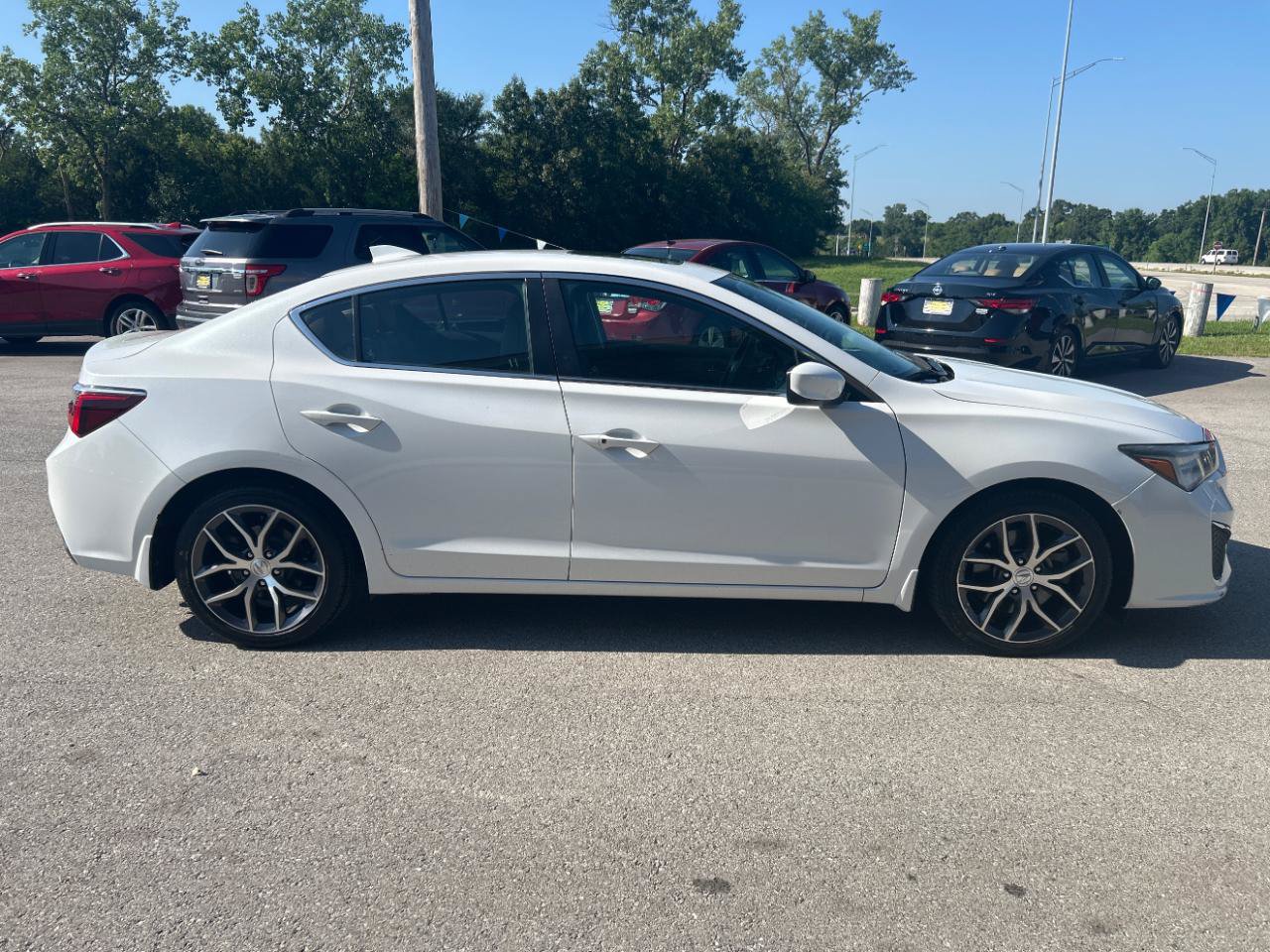 Used 2019 Acura ILX FWD image 4