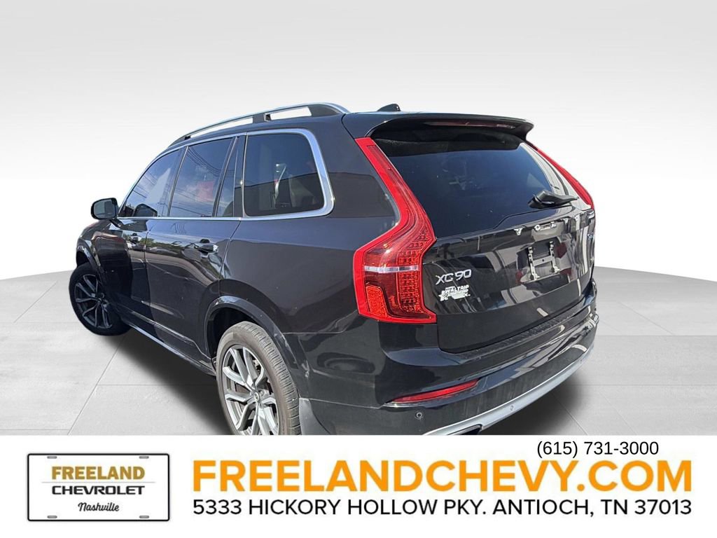 Used 2017 Volvo XC90 T6 Momentum w/ Vision Package AWD/4WD image 4