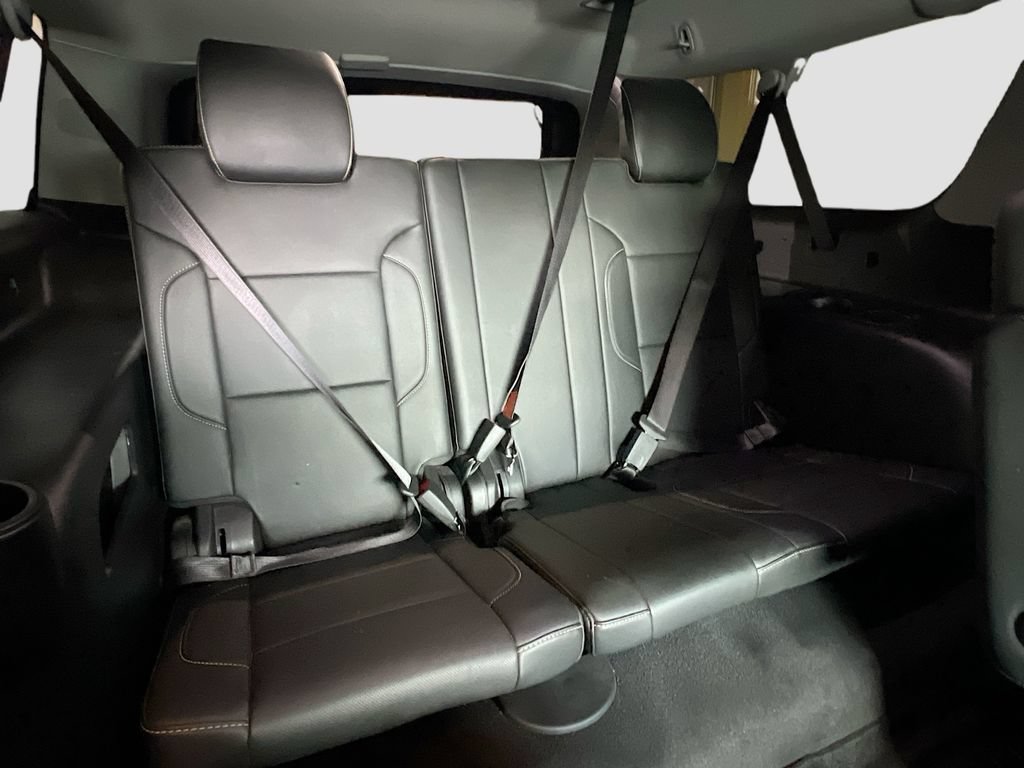Used 2019 Chevrolet Suburban Premier AWD/4WD image 30