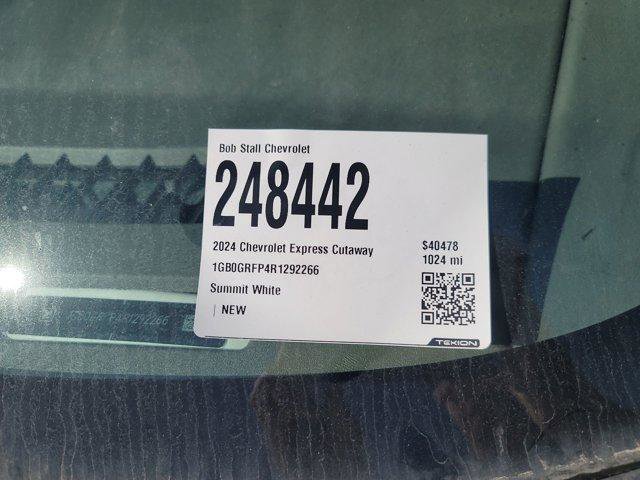 New 2024 Chevrolet Express 3500 w/ Power Convenience Package RWD image 28