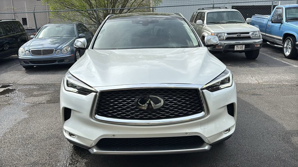Used 2023 INFINITI QX50 Sensory w/ Accent Package FWD image 9