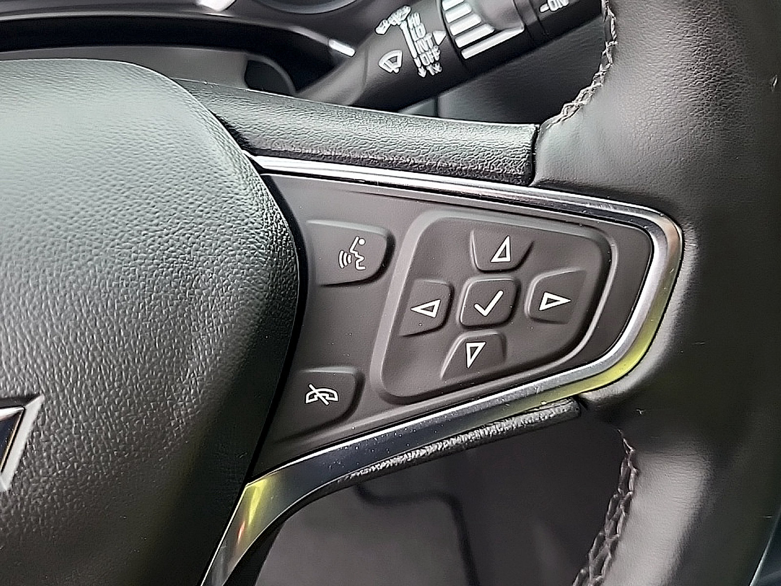 Used 2024 Chevrolet Equinox LT AWD/4WD image 18