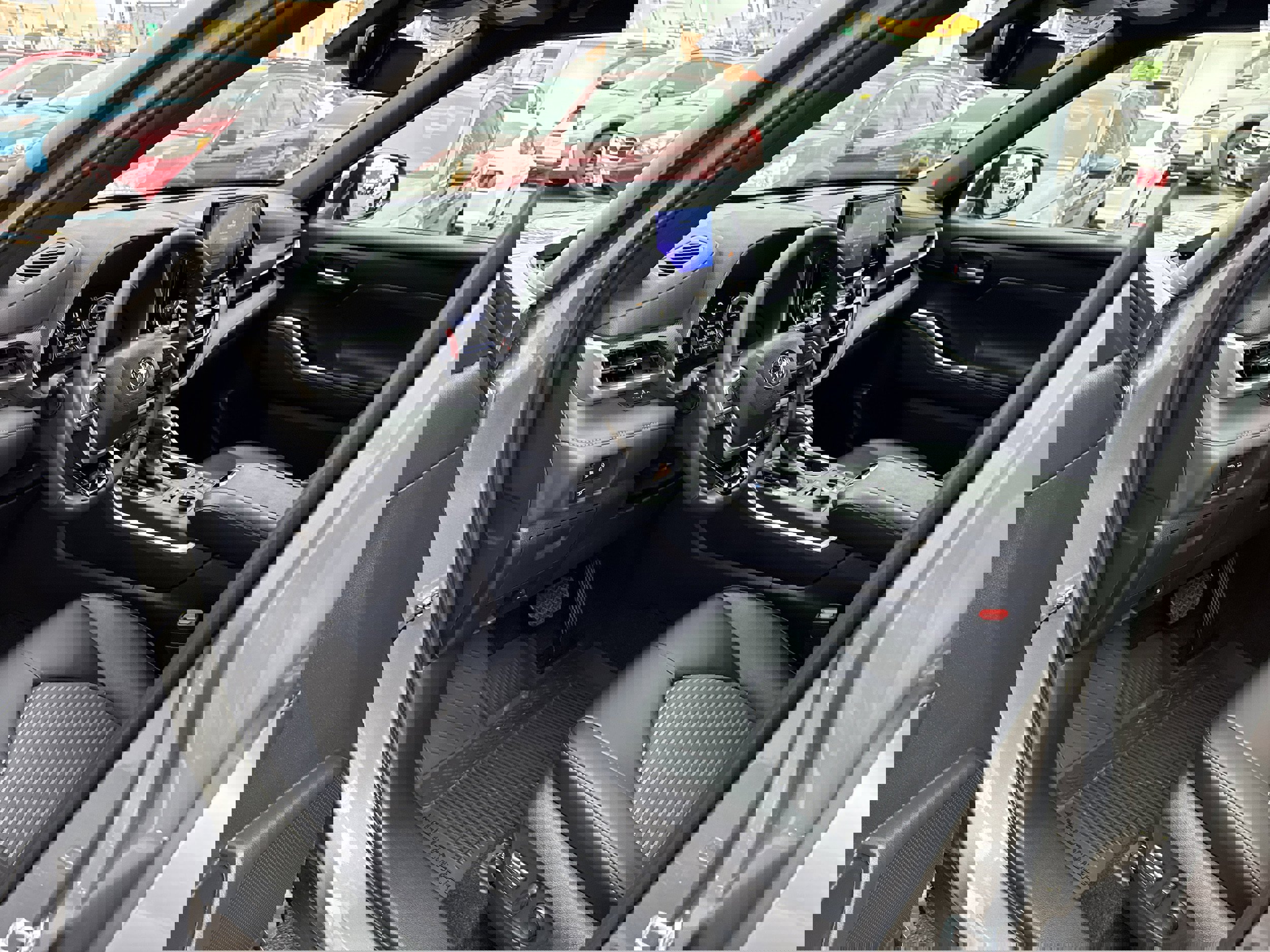 Used 2026 Toyota Highlander XSE image 2