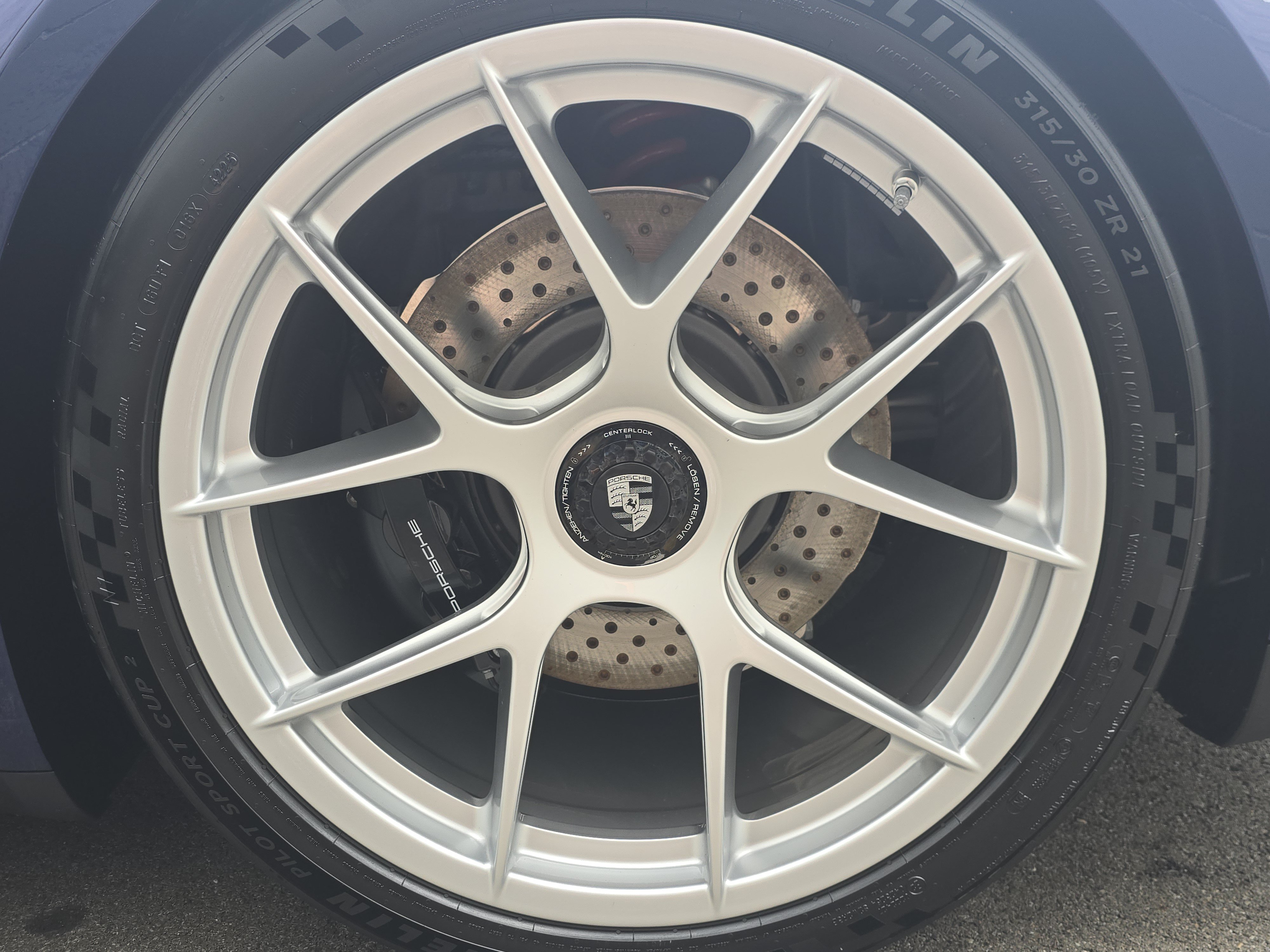 New 2026 Porsche 911 GT3 RWD image 17