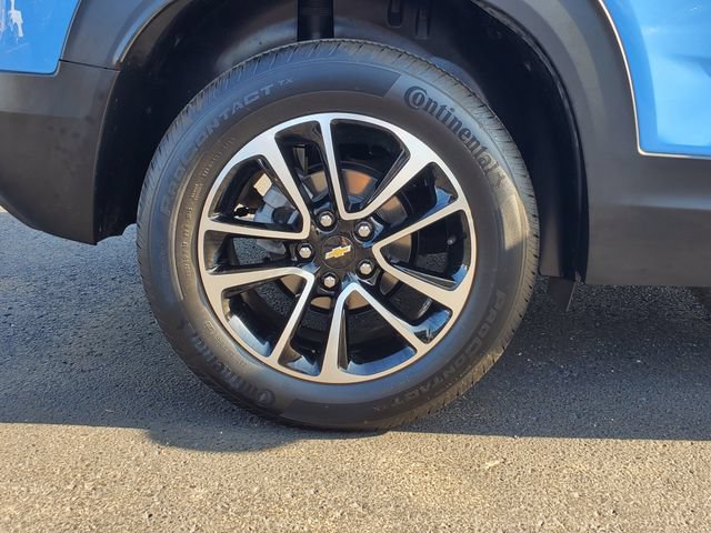 Certified 2024 Chevrolet TrailBlazer LT w/ LT Cold Weather Package FWD image 9