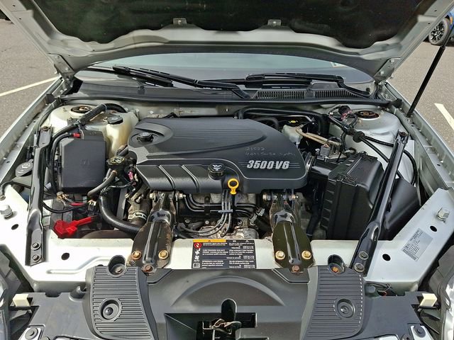 Used 2011 Chevrolet Impala LS image 25