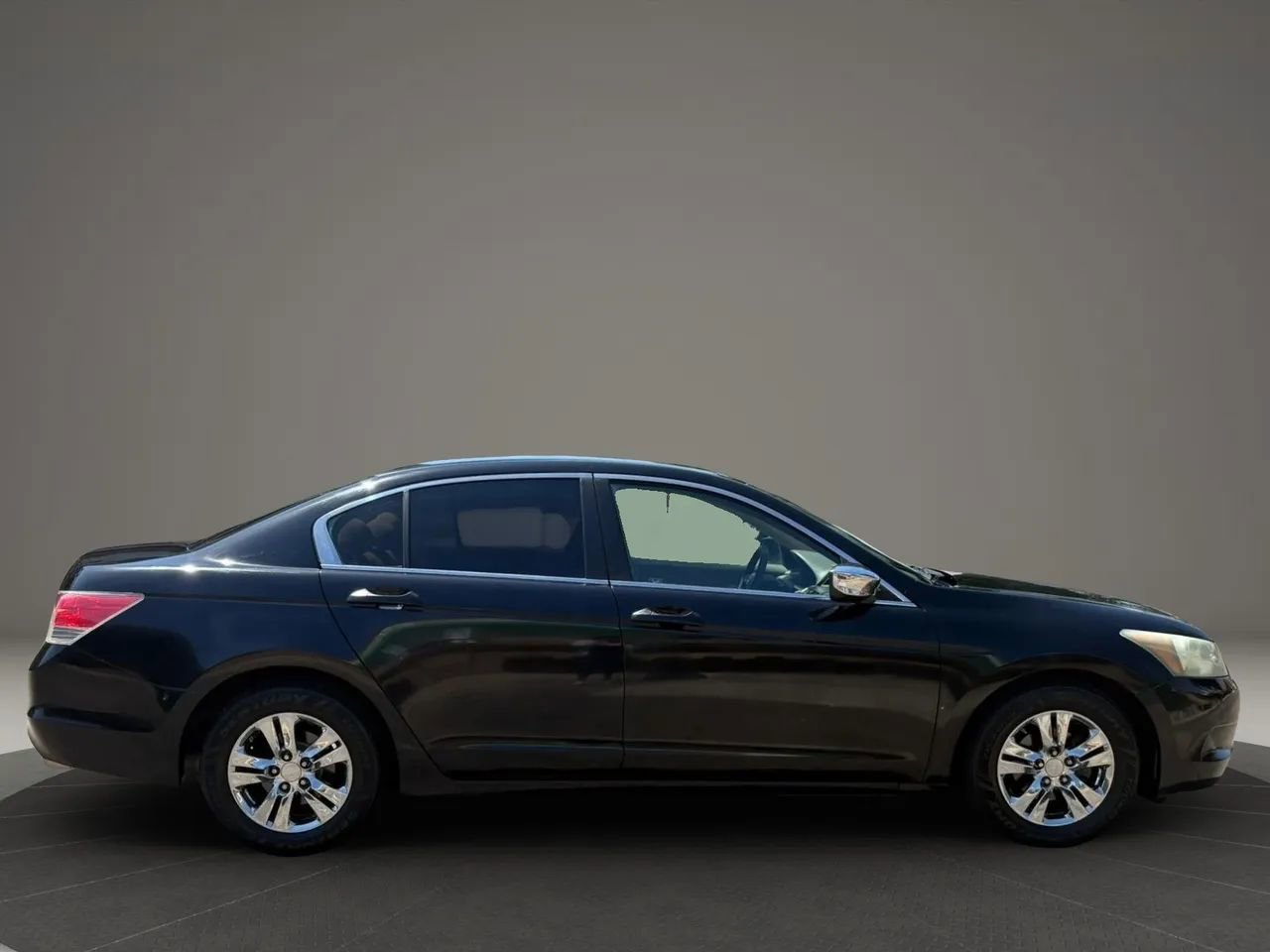 Used 2010 Honda Accord LX-P image 5