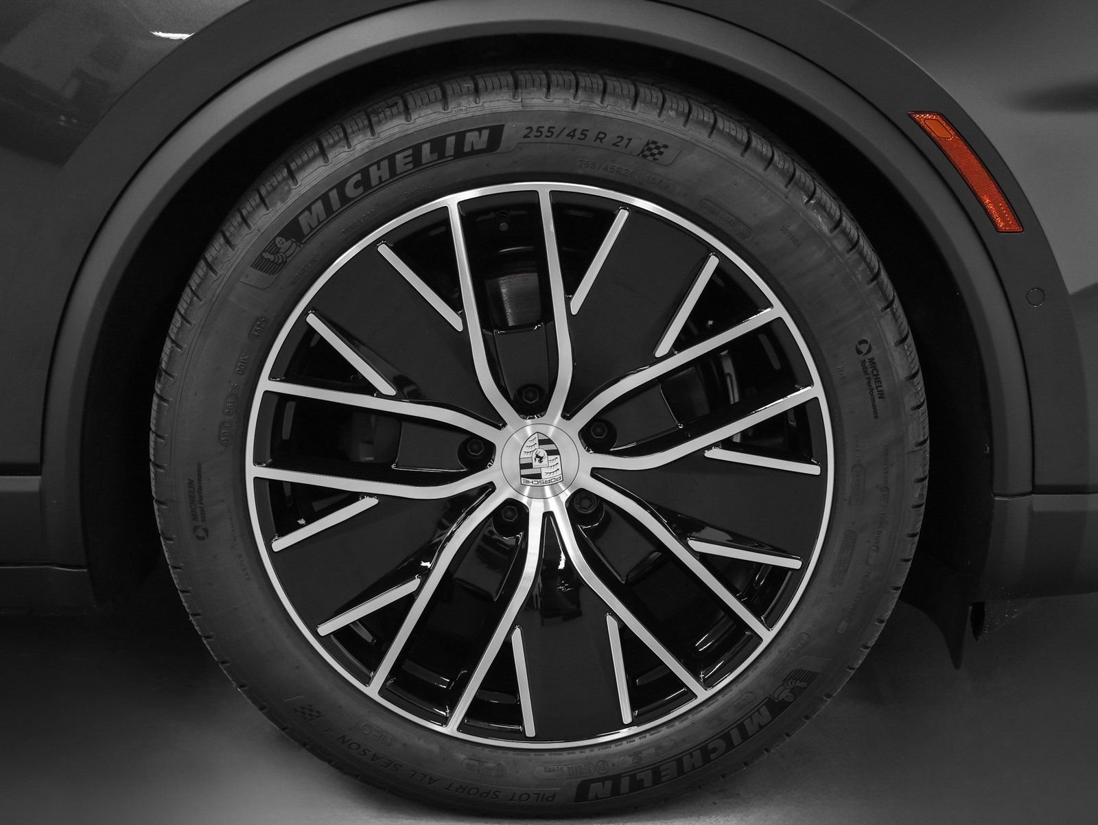 New 2026 Porsche Macan 4 Electric image 15