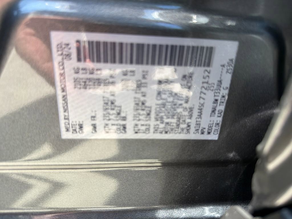 Used 2025 Nissan Rogue S FWD image 31