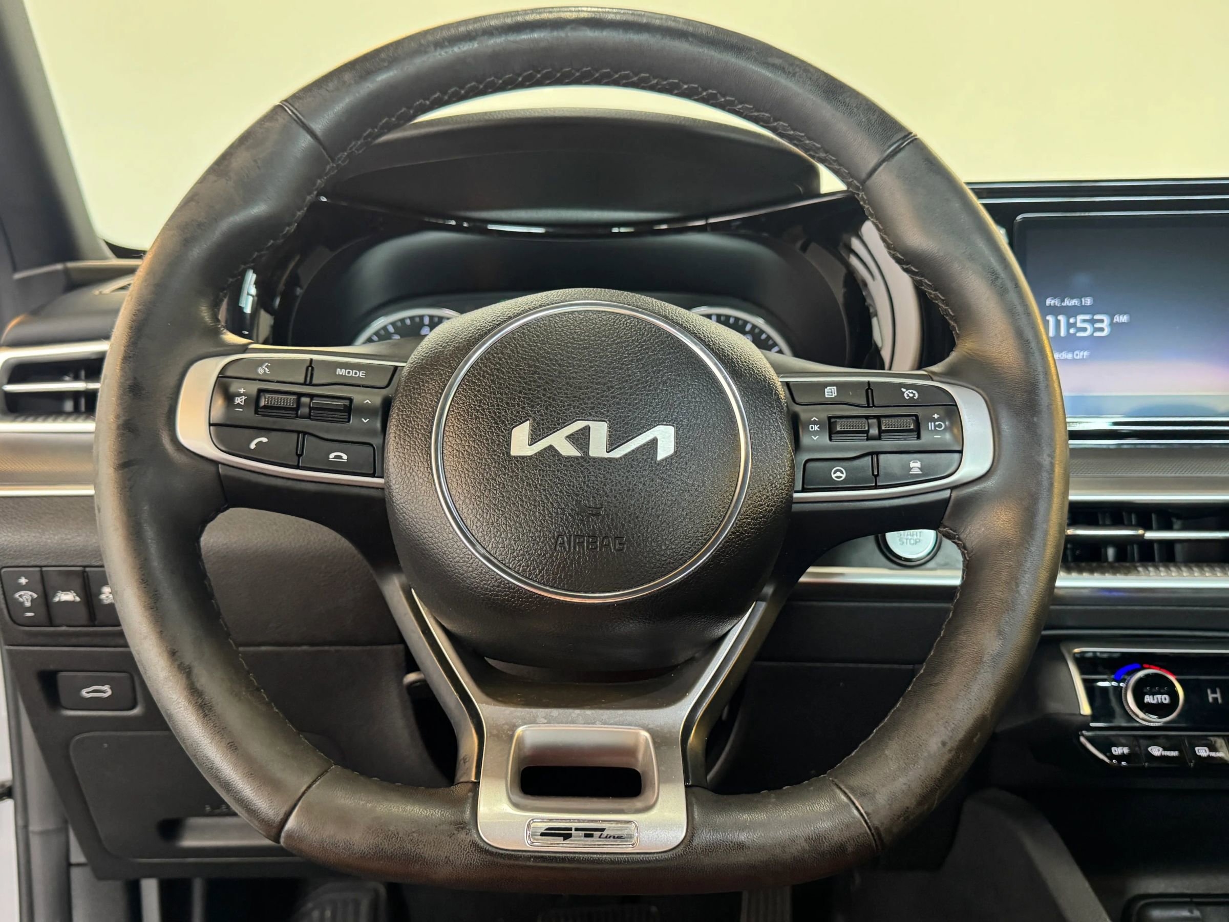 Used 2023 Kia K5 GT-Line image 16