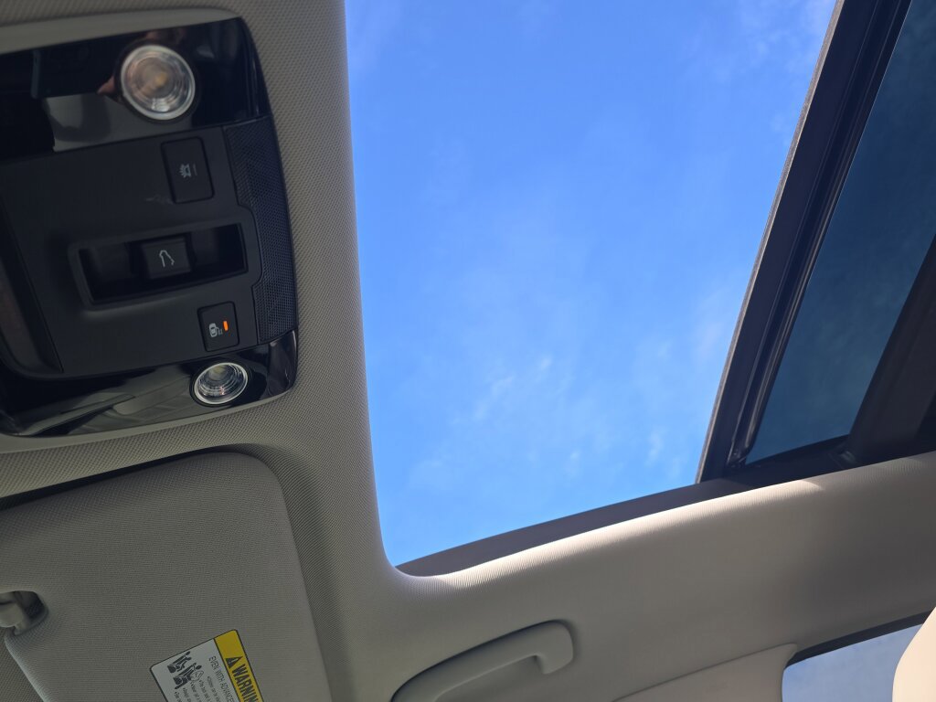 Used 2025 Kia Sorento SX image 15