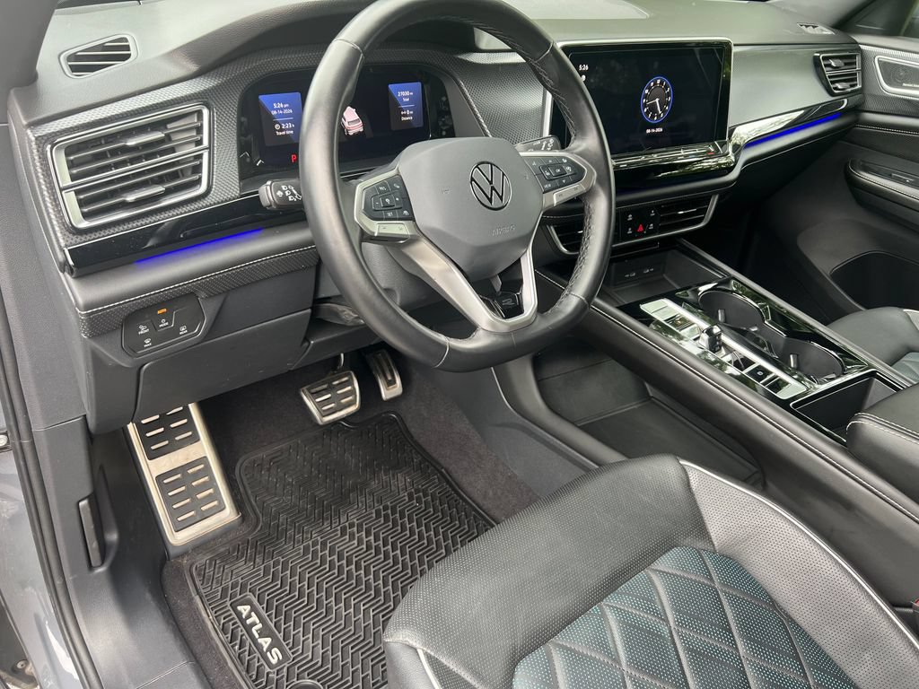 Used 2024 Volkswagen Atlas Cross Sport SEL Premium R-Line AWD/4WD image 25